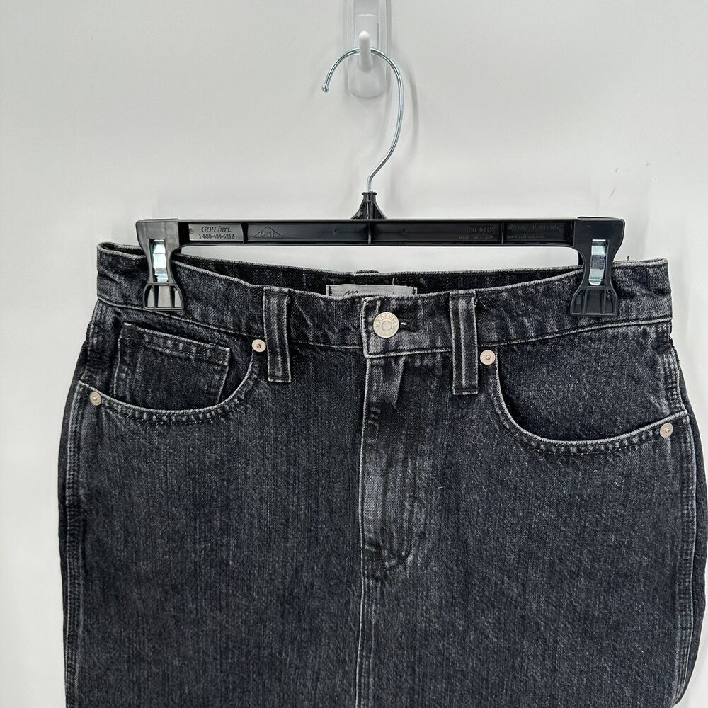 MADEWELL Rigid Denim Straight Mini Skirt in Hideaway Wash J7908 // 27 - Picture 8 of 10